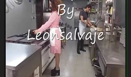 دختر در جوراب ساق بلند, اسب سواری, بزرگ, فیلم سکسی خارجی 2018 دوست, دوست در پله ها